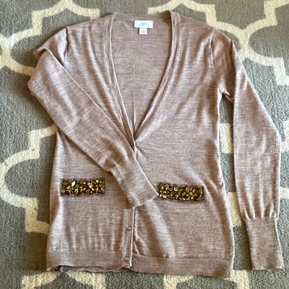 Cardigan sweater